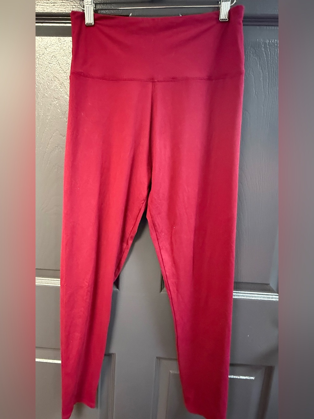 Everyday High-Rise Fuschia Leggings